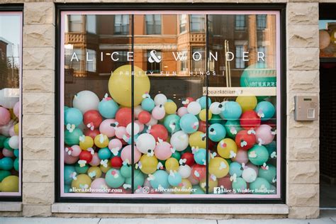 Alice and wonder chicago - Contemporary women's apparel, home accents and gifts